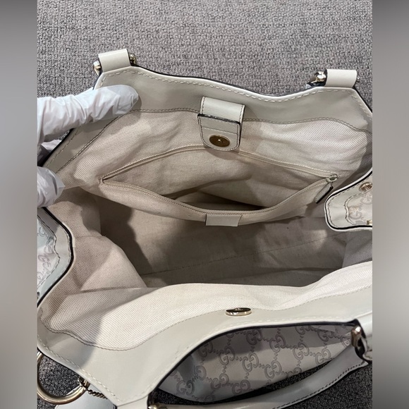 Authentic Gucci GG Guccissima Sukey Medium - Ivory - Picture 6 of 16